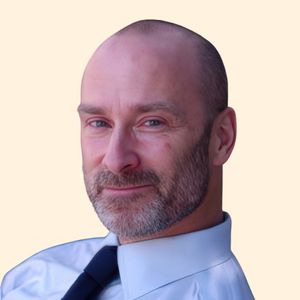 photo of LifeStance provider Michael Evans-Zepeda, PsyD